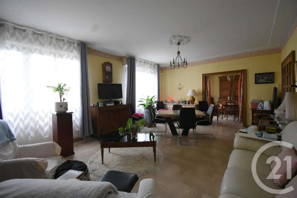 Maison à BELLERIVE-SUR-ALLIER