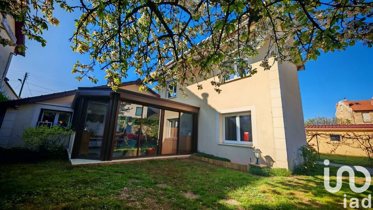 Photo 1 - Maison à BRUNOY