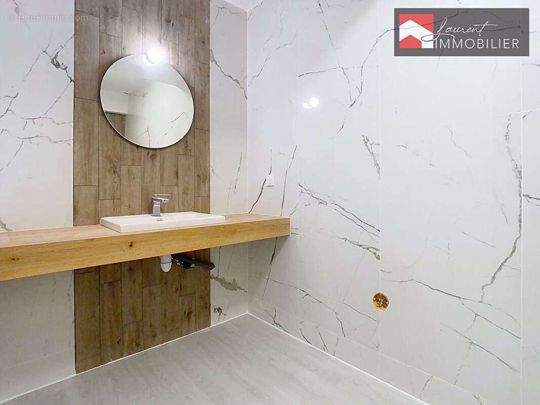 Maison à PONT-DE-VAUX