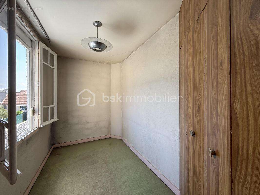 Maison de ville, double garage et fort potentiel – Quartier Miroir - Proche gare sud - photo 12