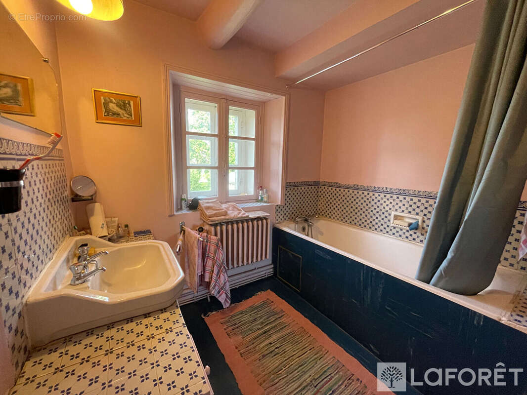 Maison à LOUBARESSE