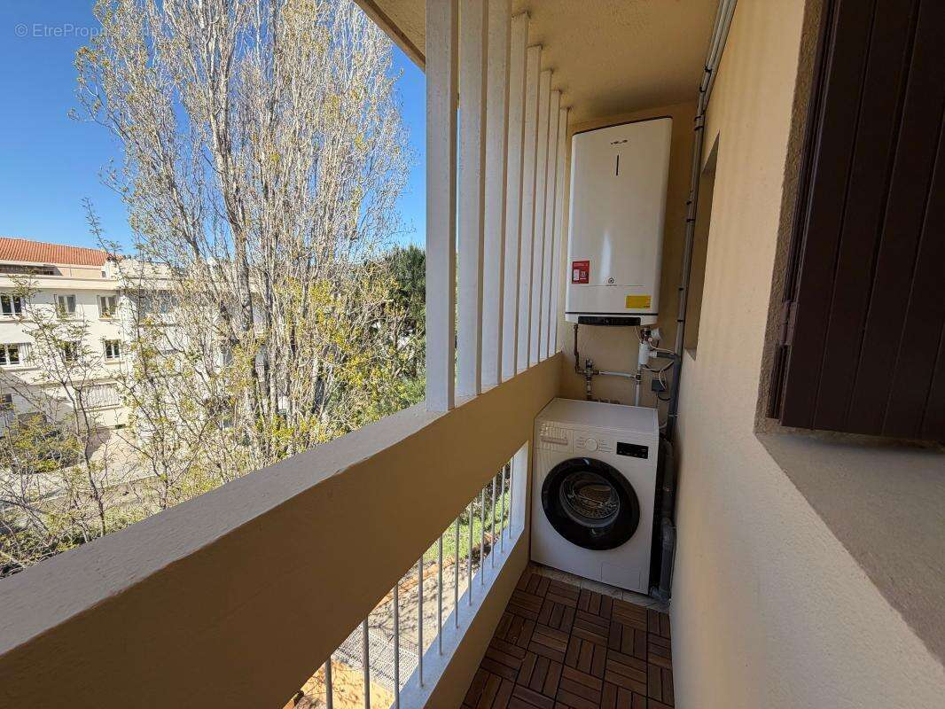 Appartement à SIX-FOURS-LES-PLAGES