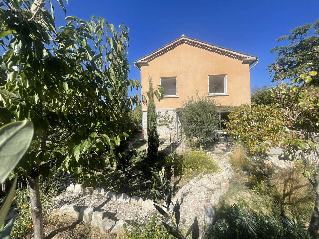 Maison à VAISON-LA-ROMAINE