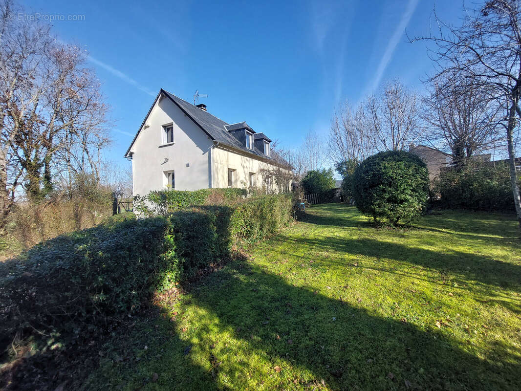 Maison à SEVERAC-L&#039;EGLISE