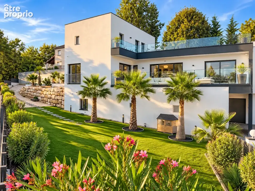 Maison contemporaine sur les hauteurs - photo 2