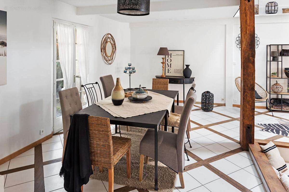 Maison à BASSE-GOULAINE