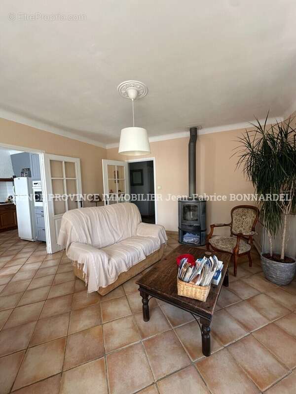 Maison 152 m² à Grignan  - photo 9