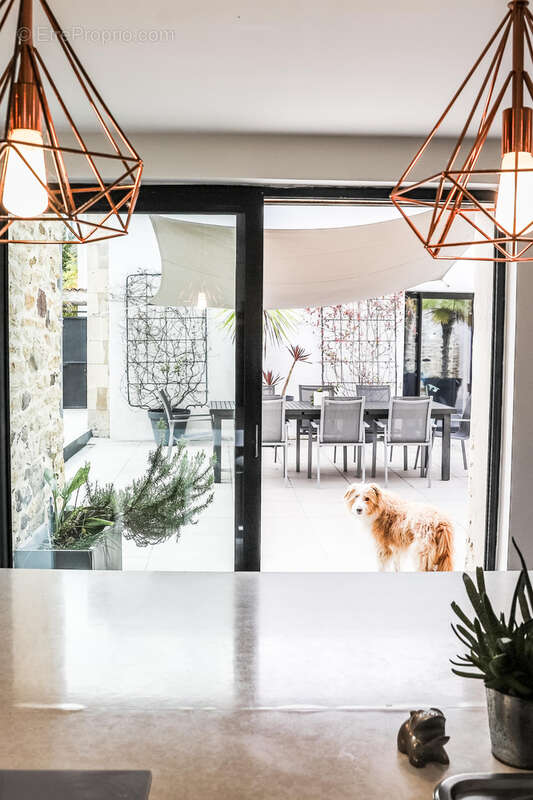 Maison à MORNAC-SUR-SEUDRE