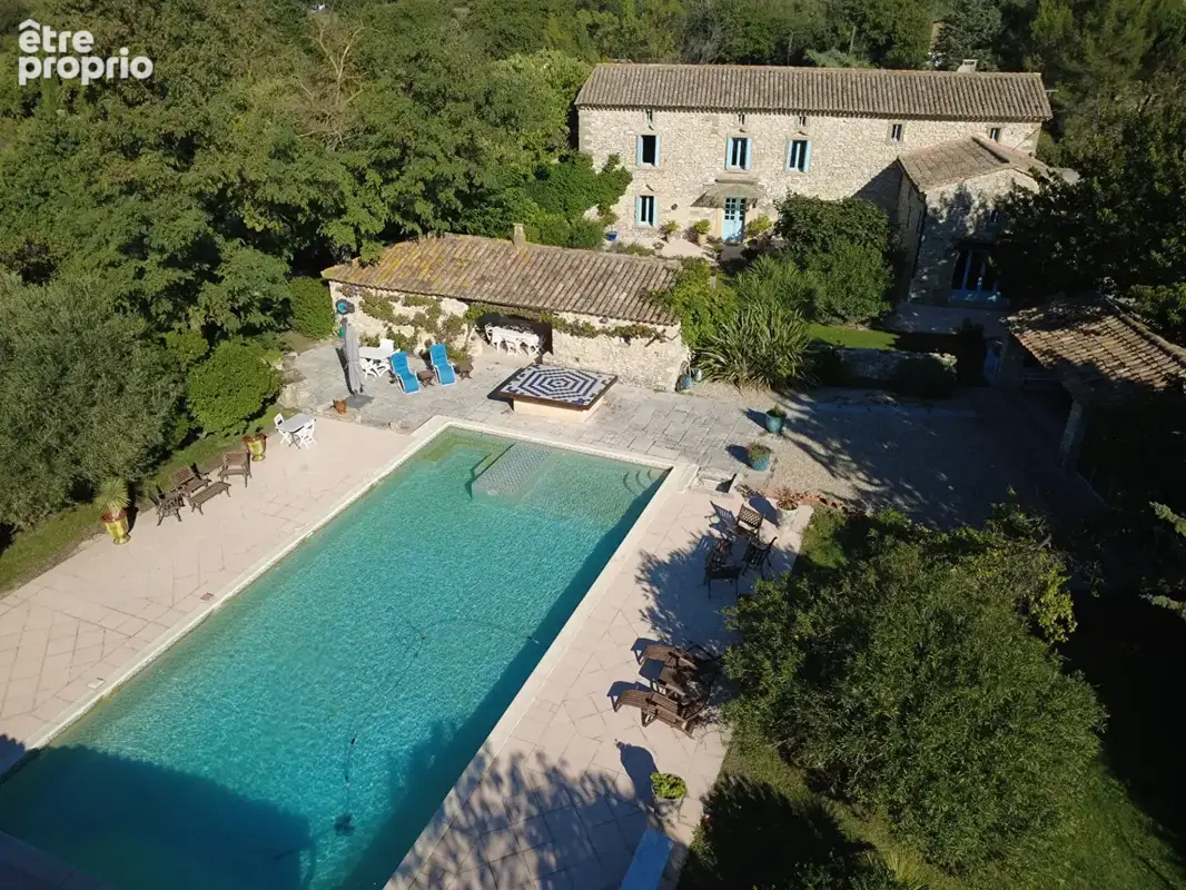 Propriété de caractère aux portes d'Uzès - Mas en pierre, parc arboré et piscine - photo 2