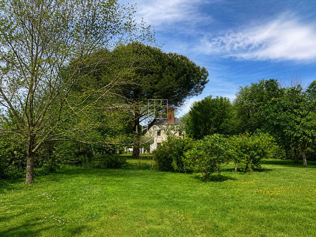 Maison 133 m² à Etriche  - photo 4