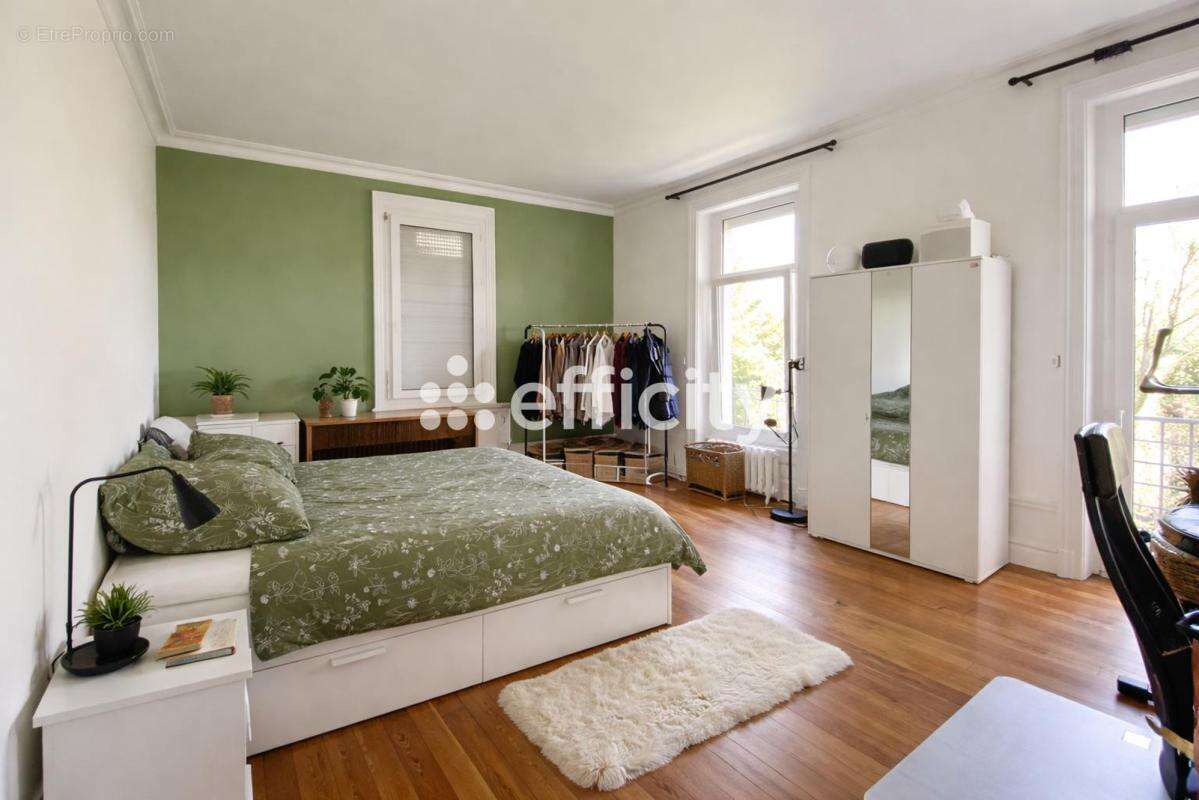 Maison à SAINT-ETIENNE