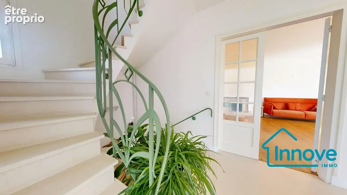 Maison 9 pièces 221 m² à vendre à Versailles (78000) - photo 2