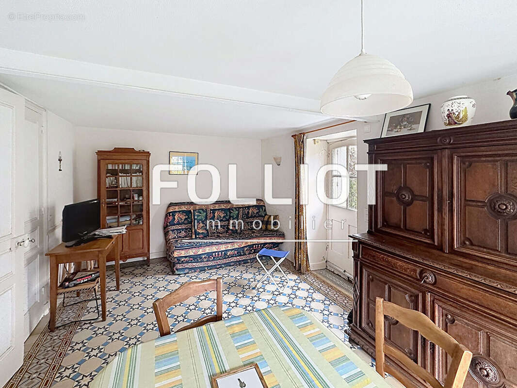 Maison à SAINT-PAIR-SUR-MER