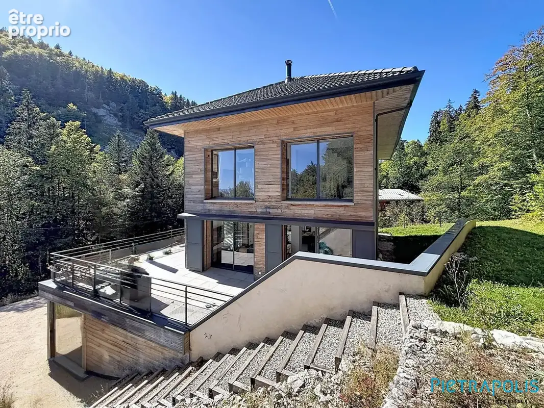 Maison 7 pièces 230 m² à vendre à Gex (01170) - photo 6