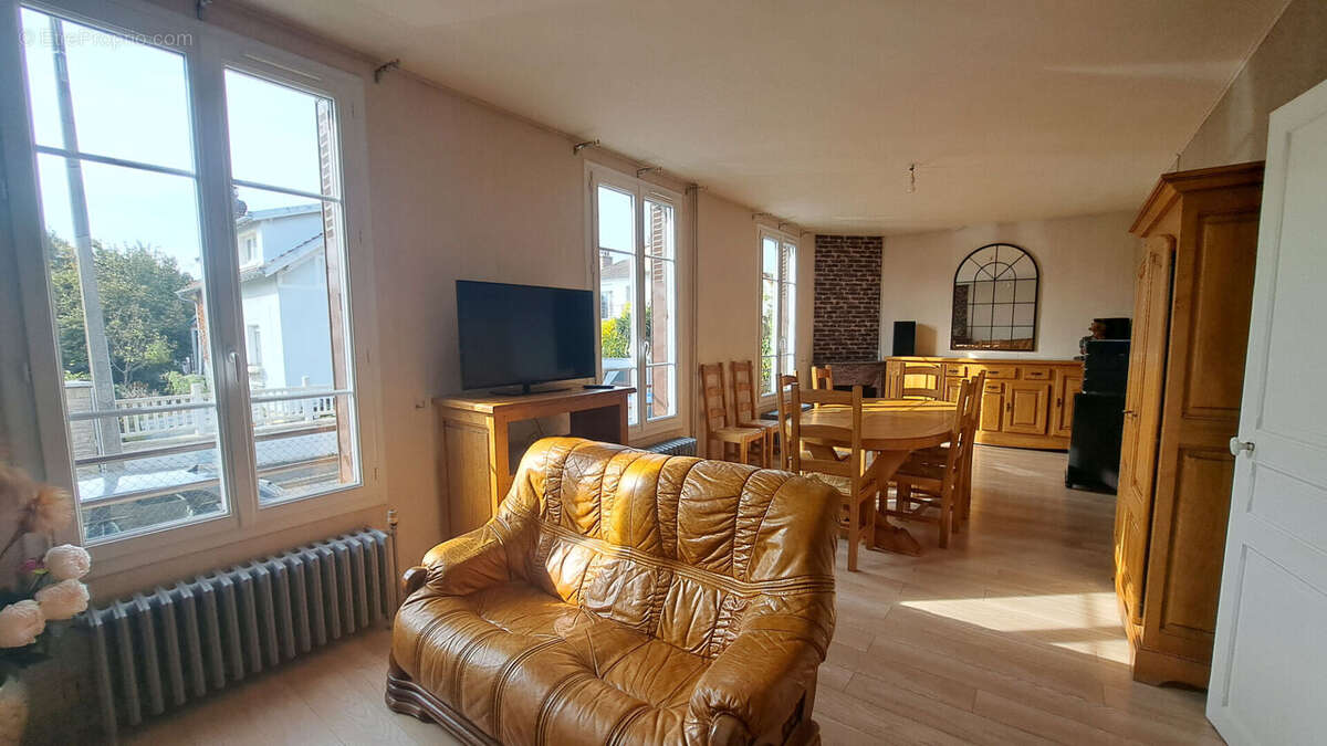 Maison à BEAUMONT-SUR-OISE