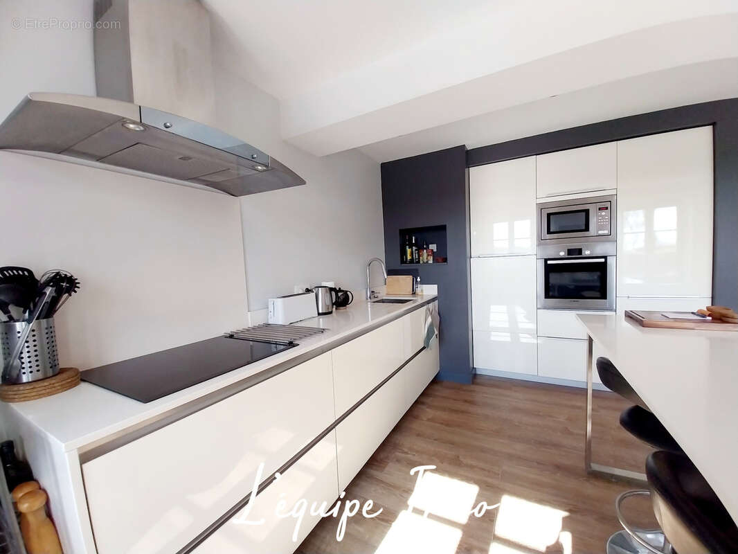Maison de village T5 avec piscine et garage - photo 12