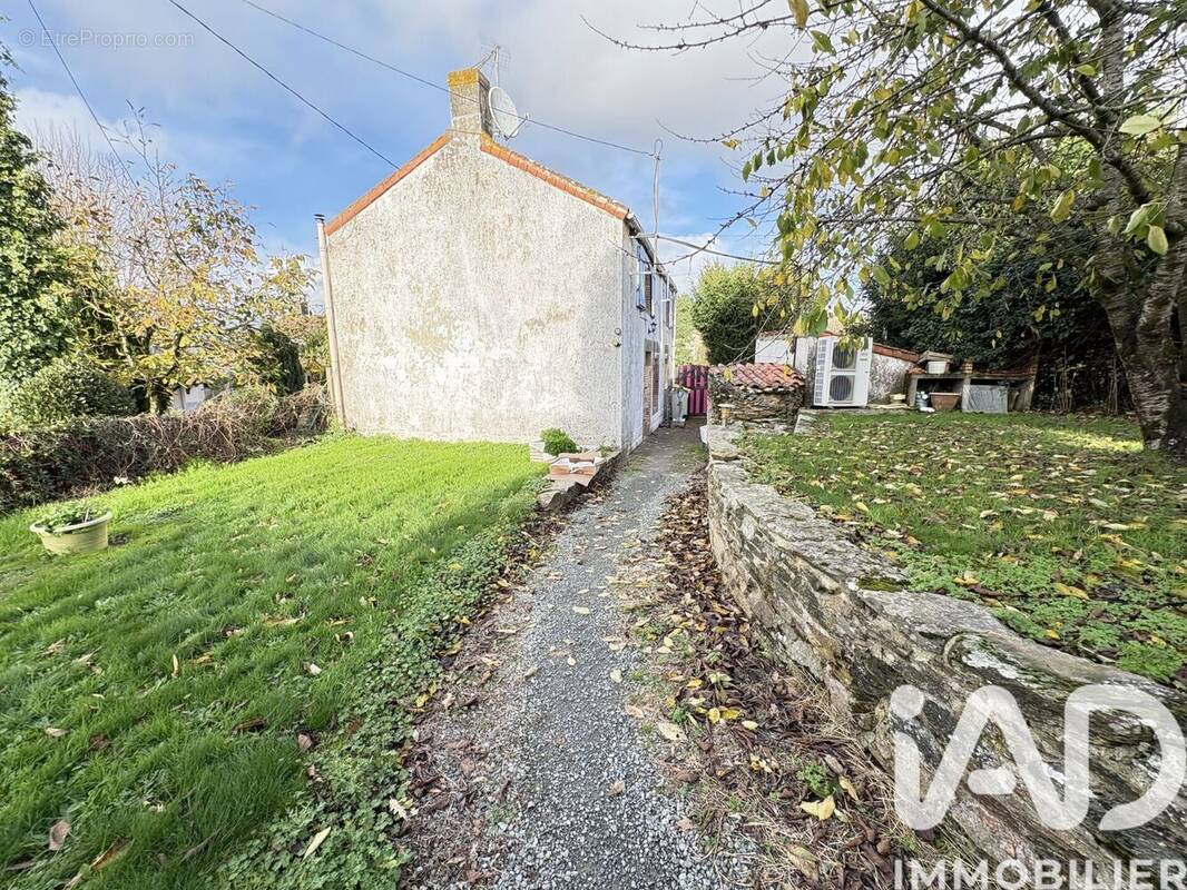 Photo 1 - Maison à THORIGNY