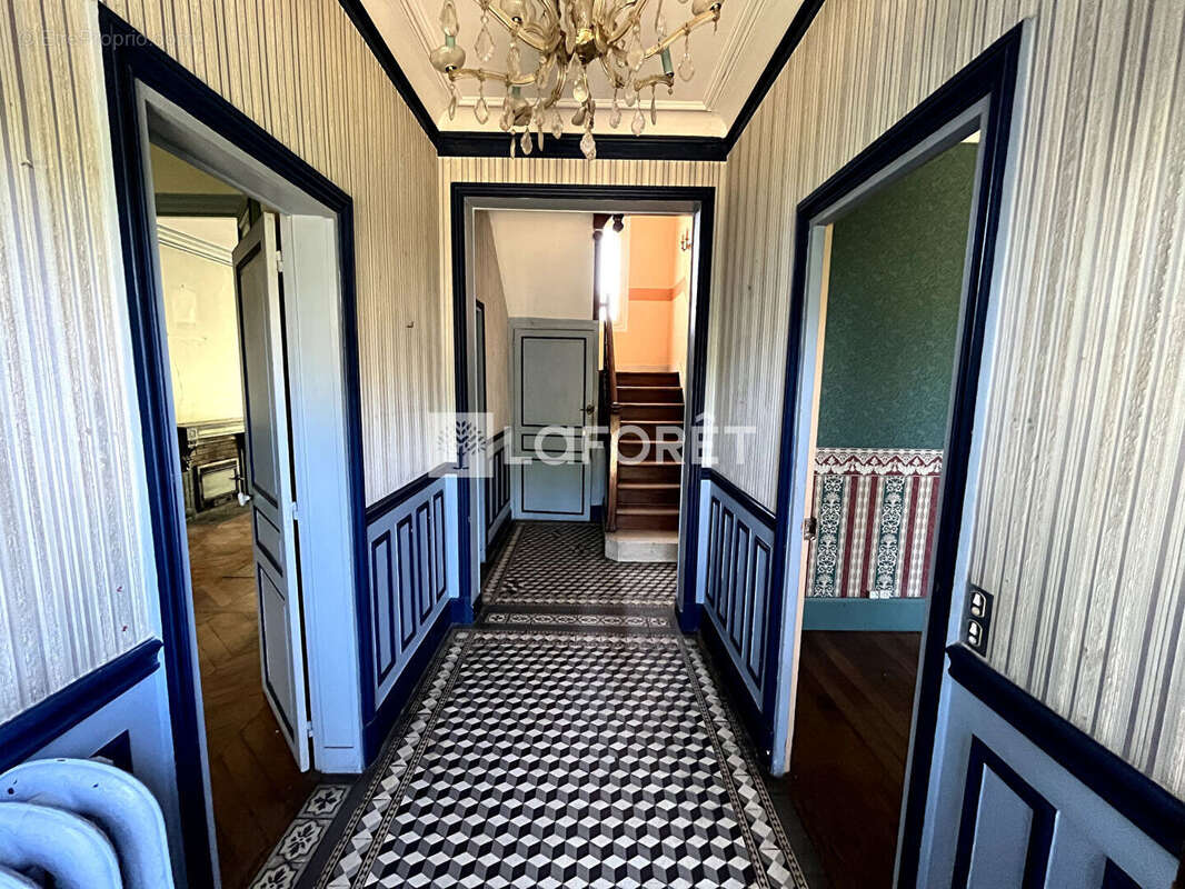 Maison à LES MUREAUX