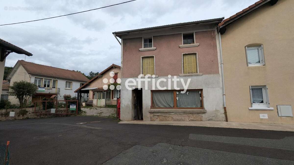 Maison 130 m² à La Monnerie-Le-Montel  - photo 23