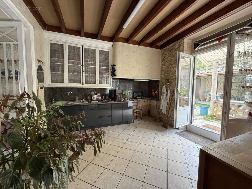 Appartement à ETAULIERS
