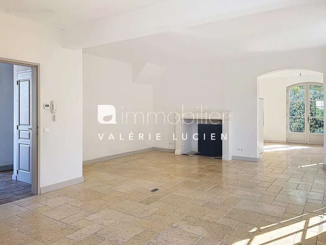 Maison à MAUSSANE-LES-ALPILLES