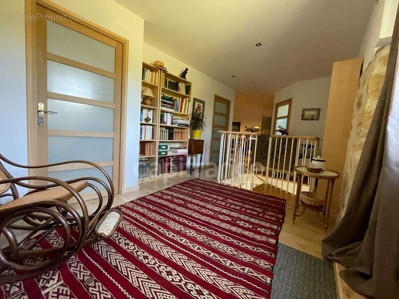 Dpt Dordogne (24), à vendre  maison P8 de 292,68 m² - Terrain de 1 777,00 m² - photo 35