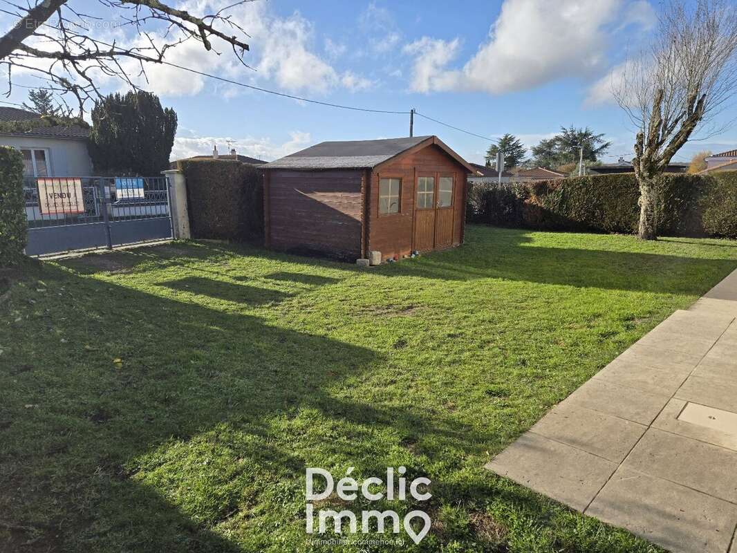 Maison à SAINT-YRIEIX-SUR-CHARENTE