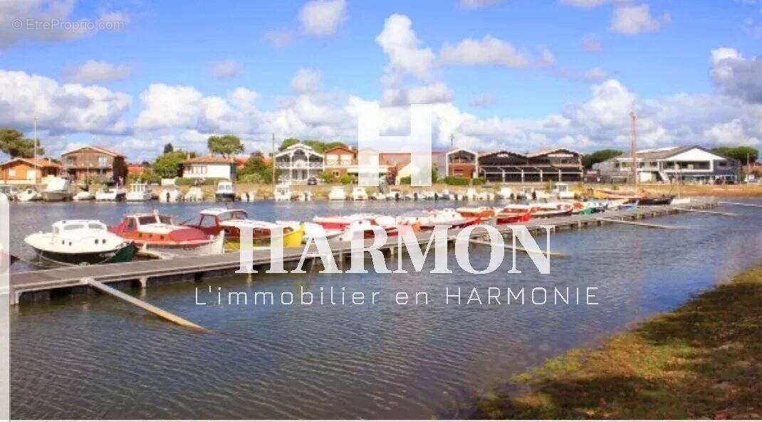 Commerce à LA TESTE-DE-BUCH