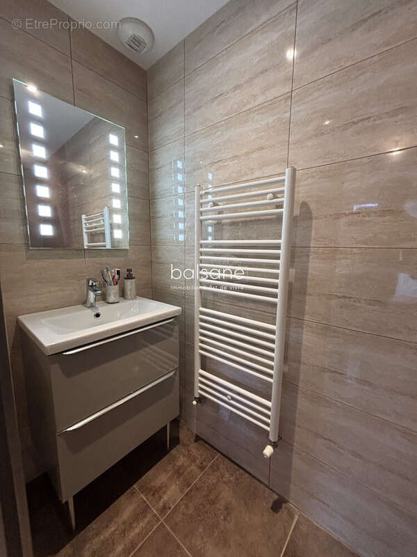 Maison à LA VAUPALIERE