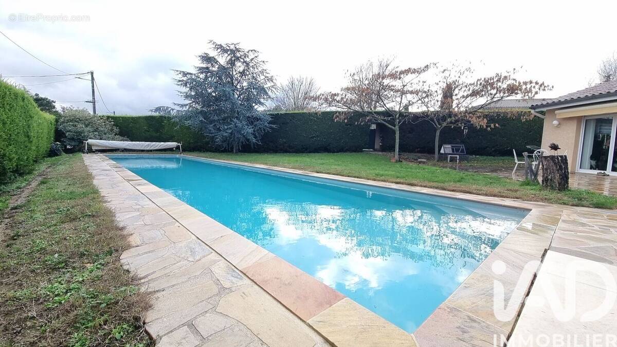 Photo 1 - Maison à SAINT-MARTIN-LA-PLAINE