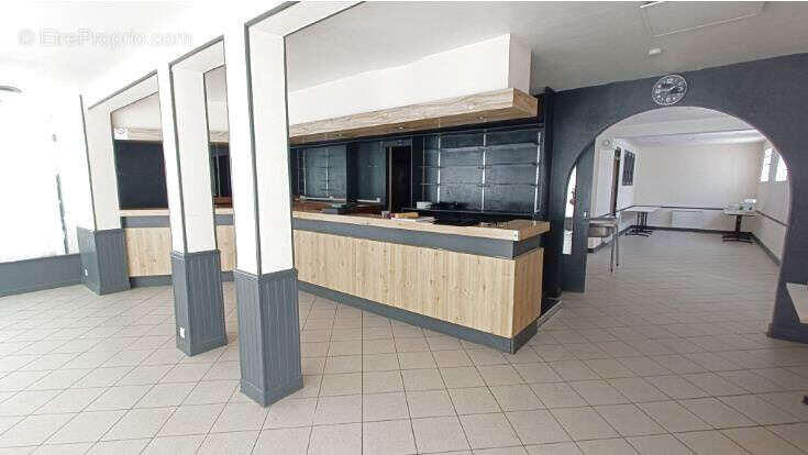 Commerce à BRETTEVILLE