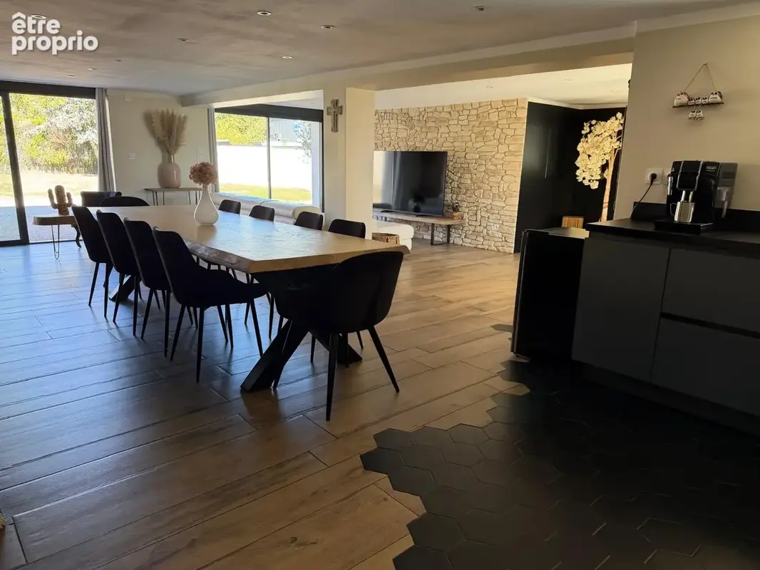Maison rénovée de 202 m2 avec dépôt de 90m2, idéal artisan - roche-la-moliere - photo 5