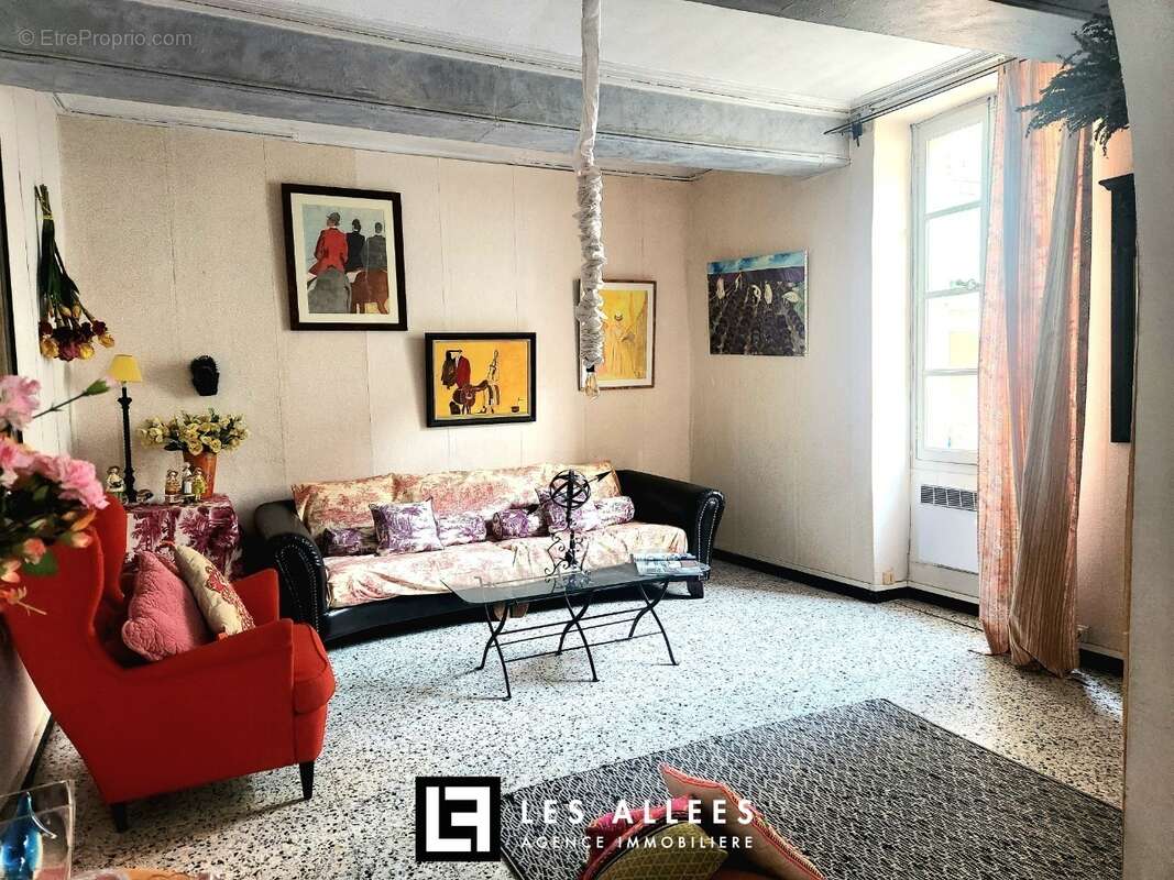 Maison à CHATEAURENARD