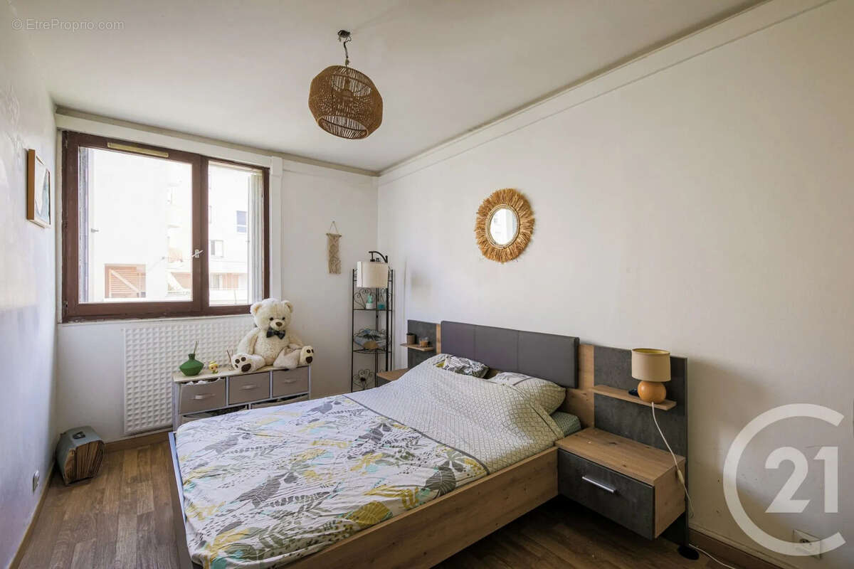 Appartement à FONTAINE