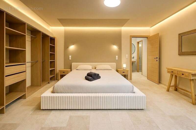 Maison à SAINT-JULIEN-EN-BORN