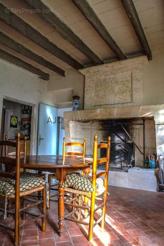 Maison à MAUSSANE-LES-ALPILLES