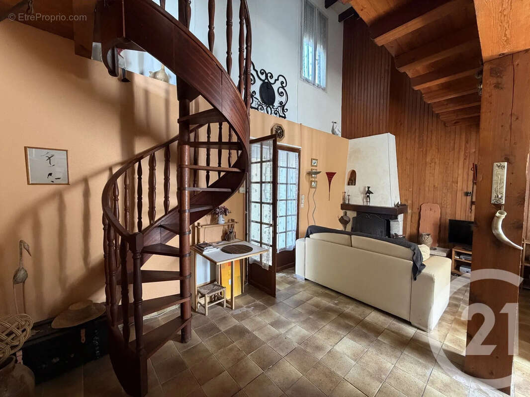 Maison 81 m² à Royan  - photo 2
