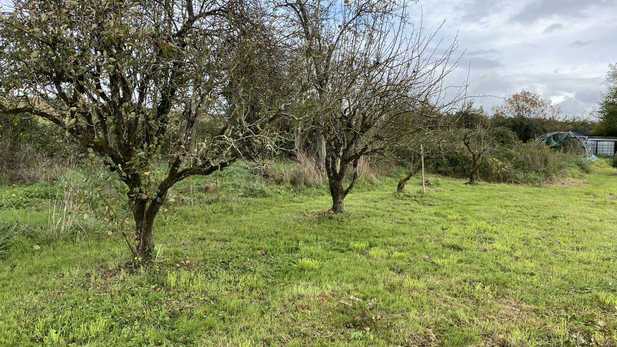 Maison à MONTOURNAIS