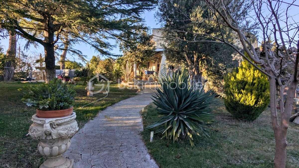 Maison à PEYRIAC-MINERVOIS