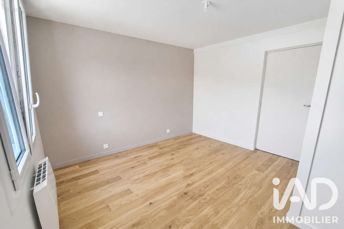 Maison 83 m² à Laval  - photo 5