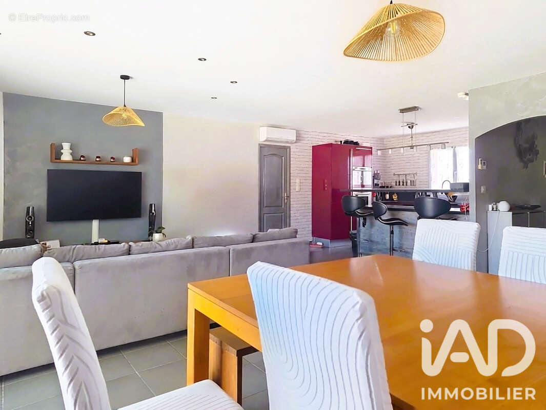 Maison 112 m² à Calmont  - photo 6