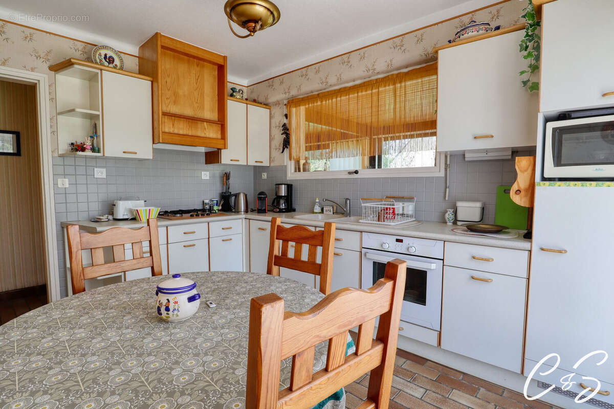 Maison 110 m² à Saint-Jean-Trolimon  - photo 6