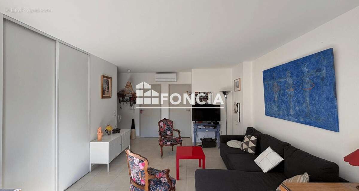Appartement à SAINT-CYR-SUR-MER