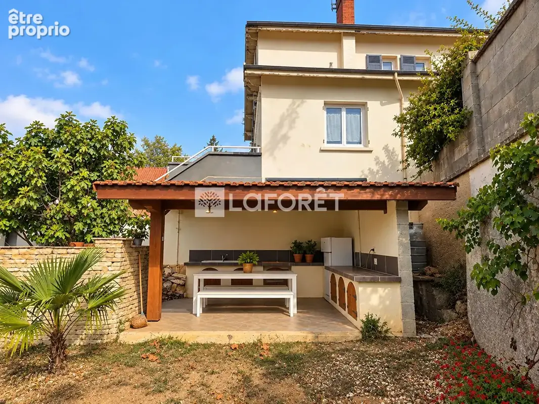 Maison Saint Pierre La Palud 5 pièce(s) 120m2 - photo 3