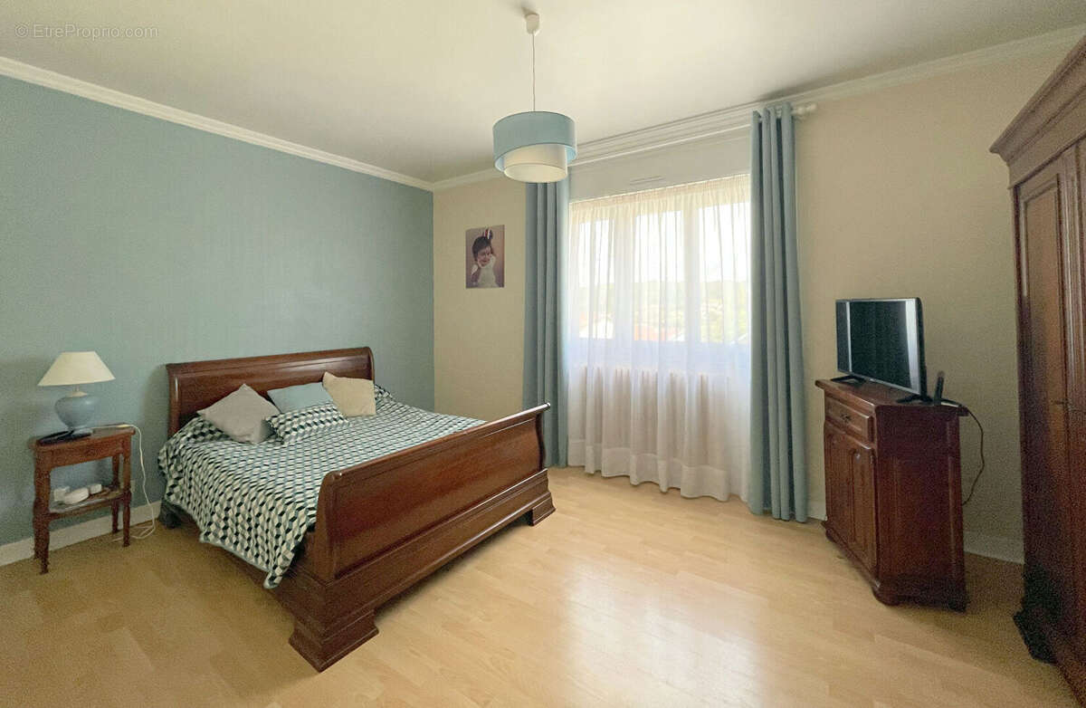 Maison Coulounieix Chamiers 10 pièce(s) 329.34 m2 - photo 4