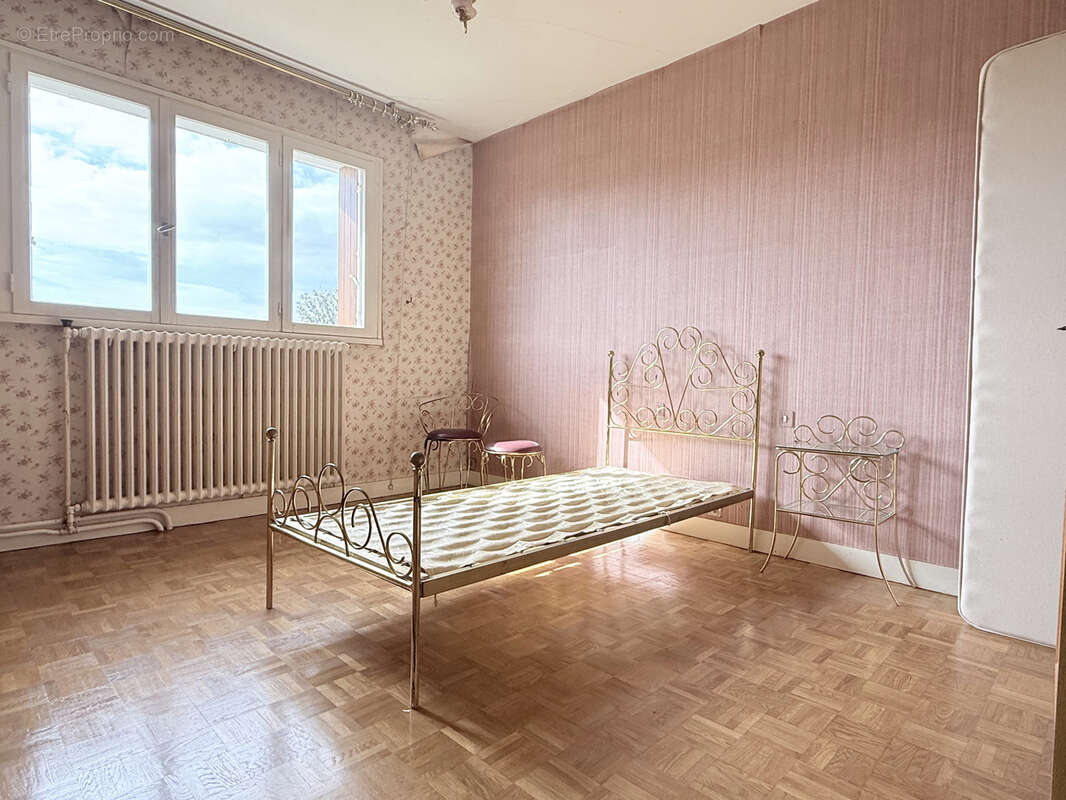 Maison à MORAINVILLIERS