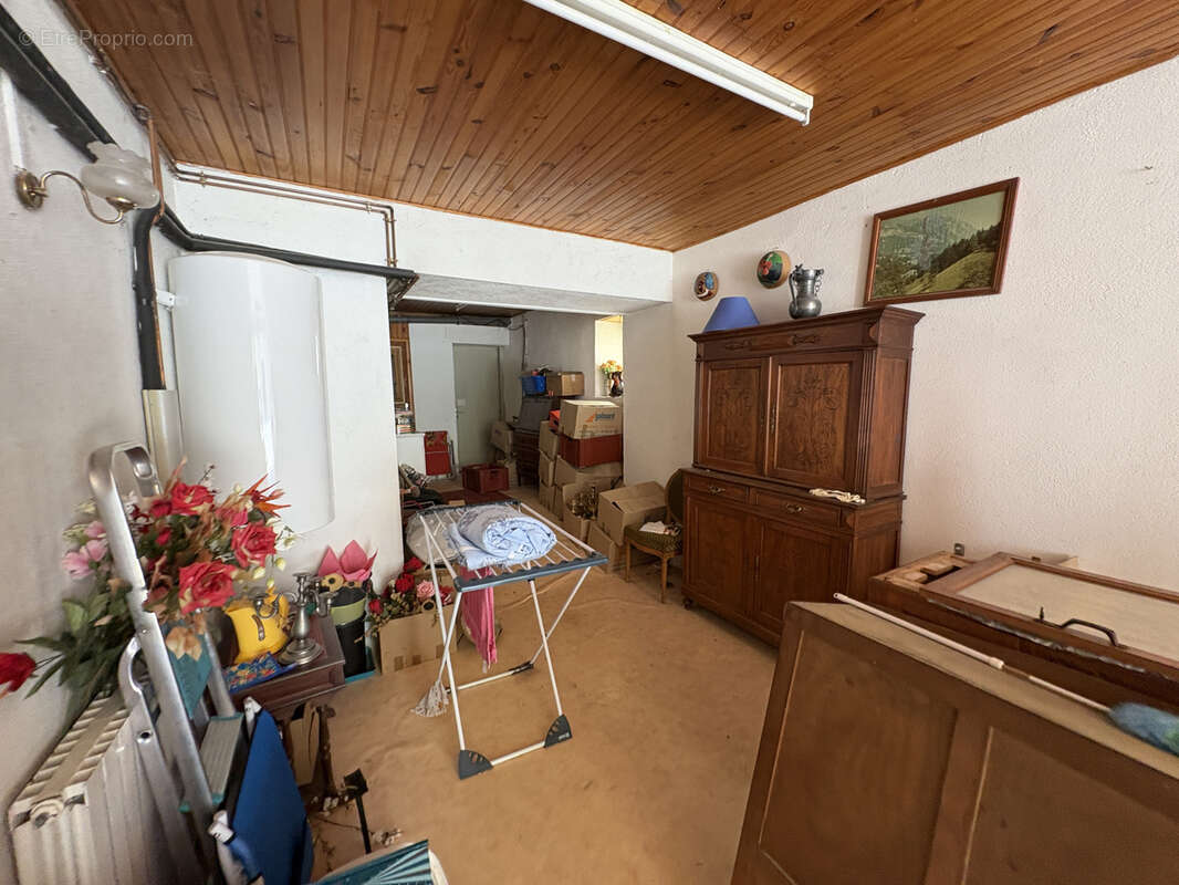 Maison de village avec dépendances - photo 12