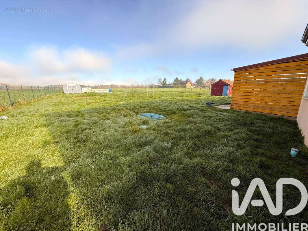 Maison 104 m² à Illiers-Combray  - photo 8