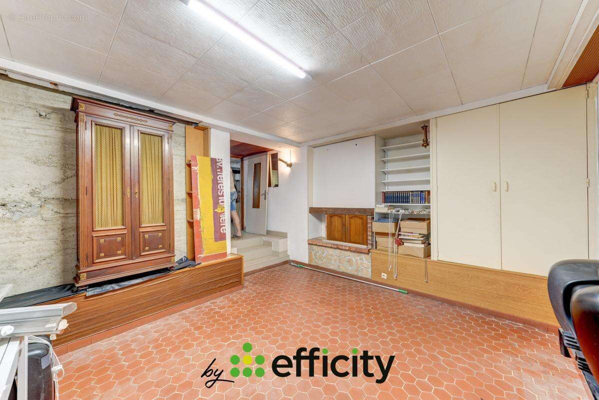 Maison 105 m² à Saint-Priest  - photo 18