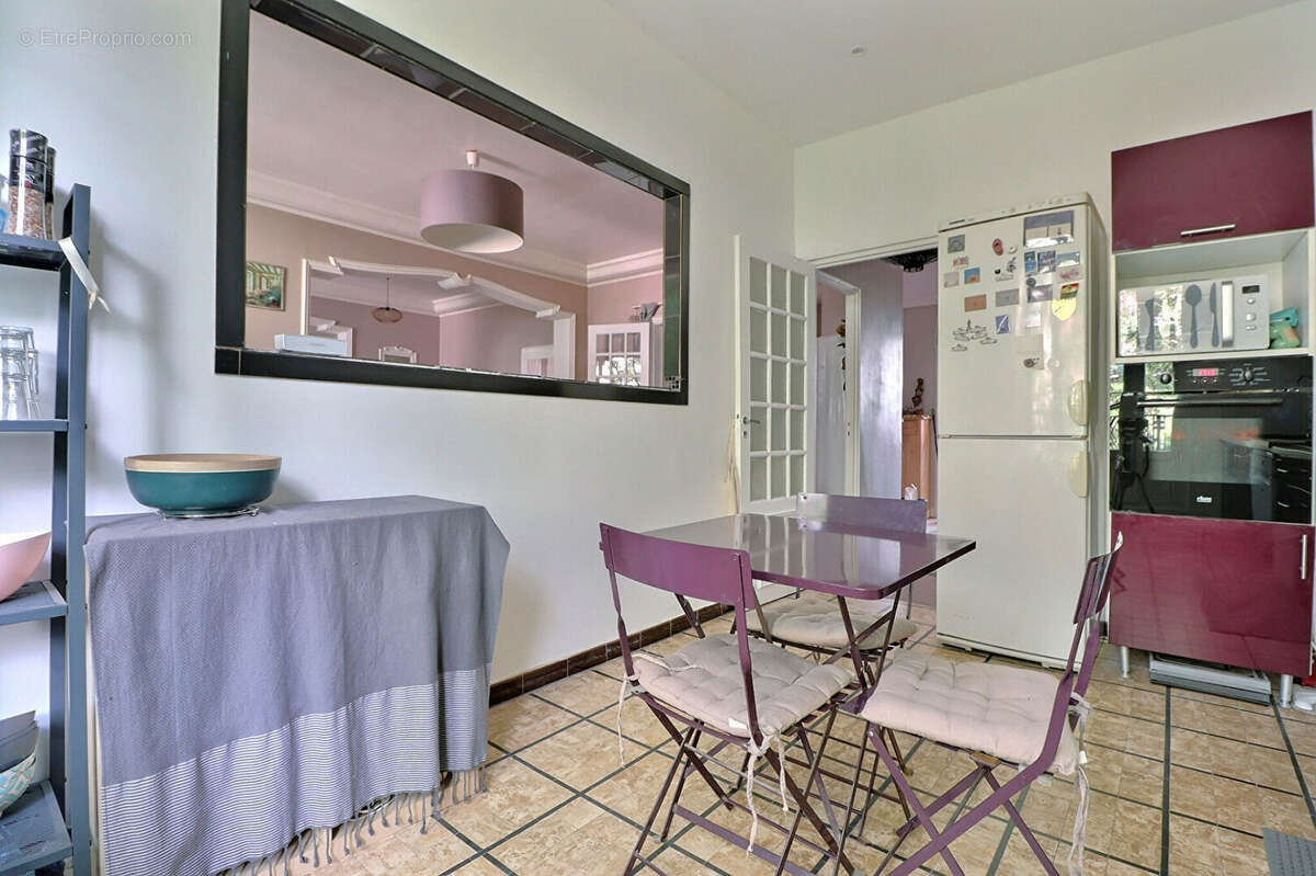 Appartement à AUBERVILLIERS